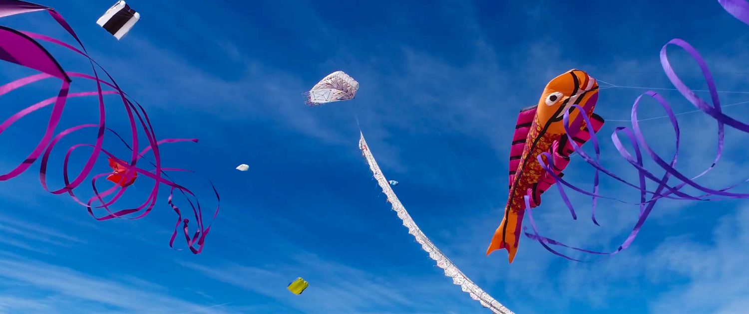 Sauze d'oulx in summer - kite flying festival